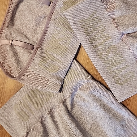 (3 Pcs Set) Gymshark Gym Set:Biker Shorts + Sports Bra & Leggings - Picture 13 of 16